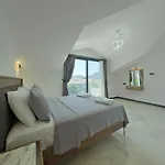 Detached With Private Pool In Oeluedeniz, Vila Fethiye