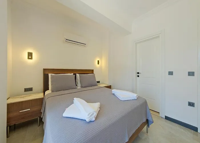 Detached With Private Pool In Oeluedeniz, فتحية