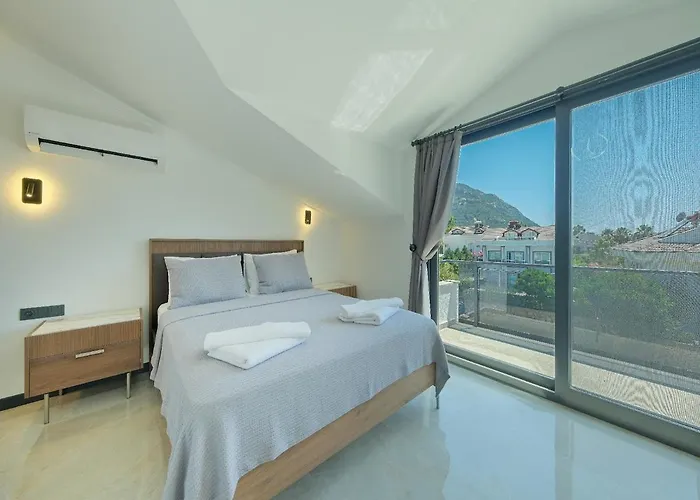 Detached With Private Pool In ölüdeniz,