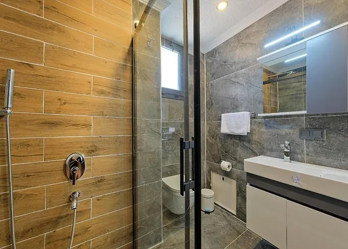 Detached With Private Pool In ölüdeniz, Villa Fethiye