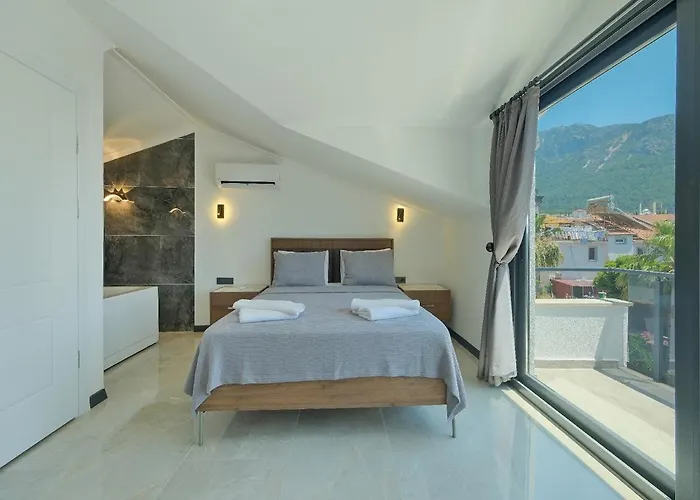 Detached With Private Pool In Oeluedeniz, Villa *